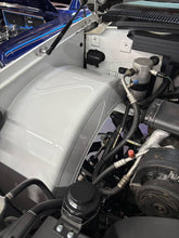 Load image into Gallery viewer, 88-98 OBS Stage 2 Inner Fenders